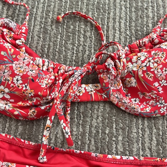 ONEIL flower red size small bikini!! - Picture 6 of 6